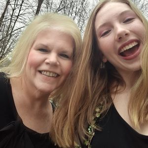 Meet your Posher, Misti